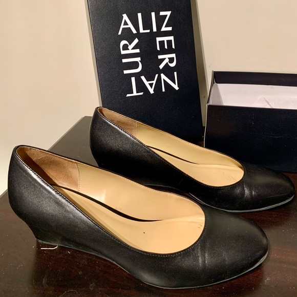 Naturalizer Wedge - Picture 3 of 5